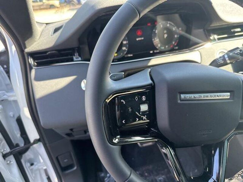 Used 2025 Land Rover Range Rover Evoque Dynamic SE