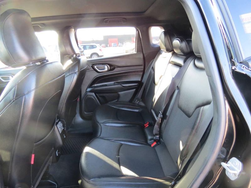 Used 2024 Jeep Compass Trailhawk 4x4 4dr SUVImage 25