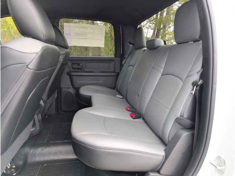 New 2026 RAM 3500 Tradesman Crew Cab Chassis 4x4 60