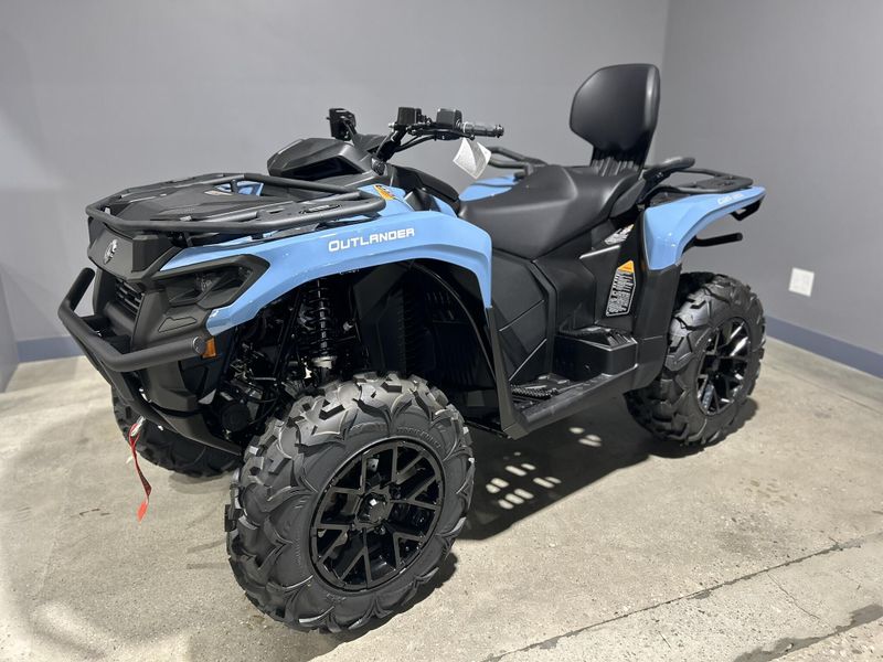 New 2025 Can-Am OUTLANDER MAX XT 700 Image 1