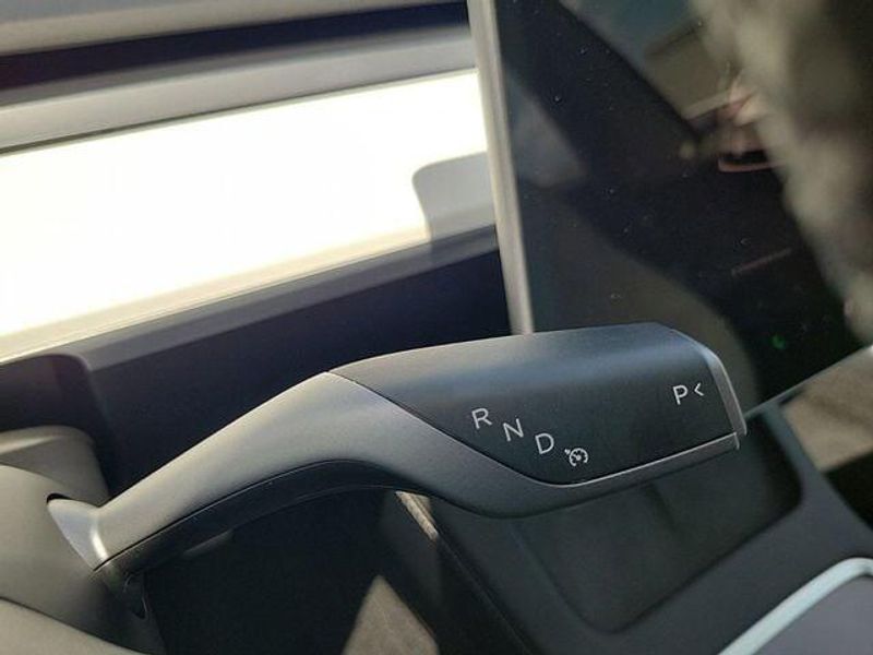 2022 Tesla Model 3 Performance photo 22