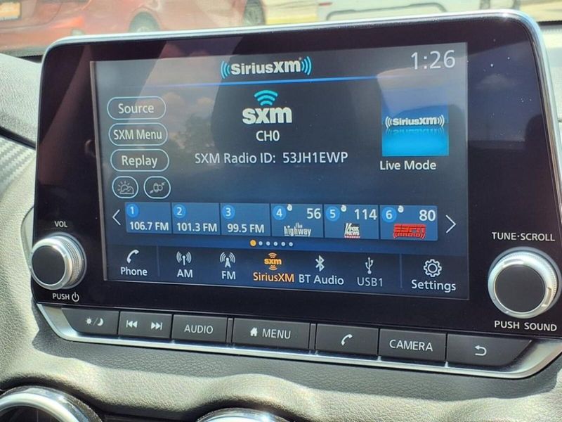 2022 Nissan Sentra SV photo 6