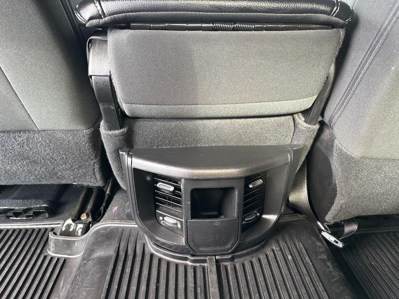 2022 RAM 2500 TradesmanImage 21