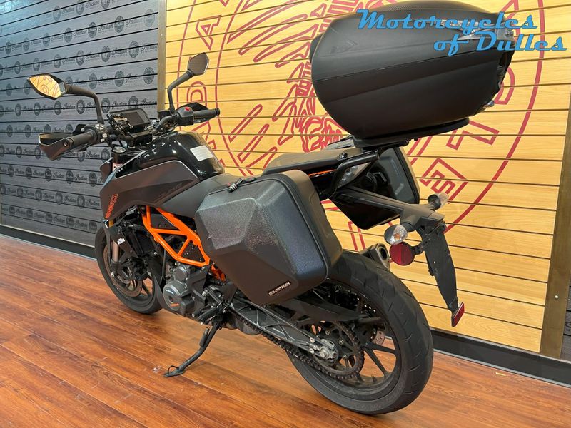 2023 KTM Duke 390 Image 5