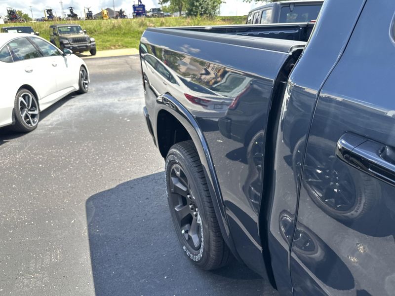 2025 RAM 1500 Big Horn Crew Cab 4x4 5