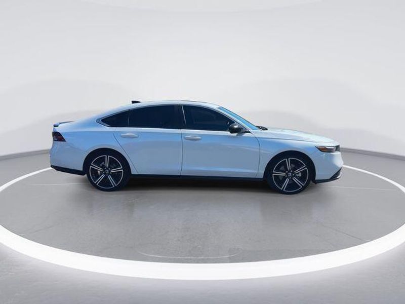 Used 2024 Honda Accord Hybrid SportImage 9