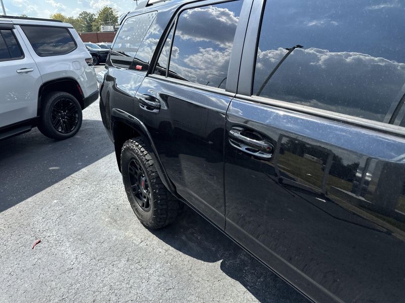 2020 Toyota 4Runner SR5 Premium photo 5
