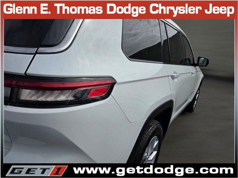 2022 Jeep Grand Cherokee Limited photo 9