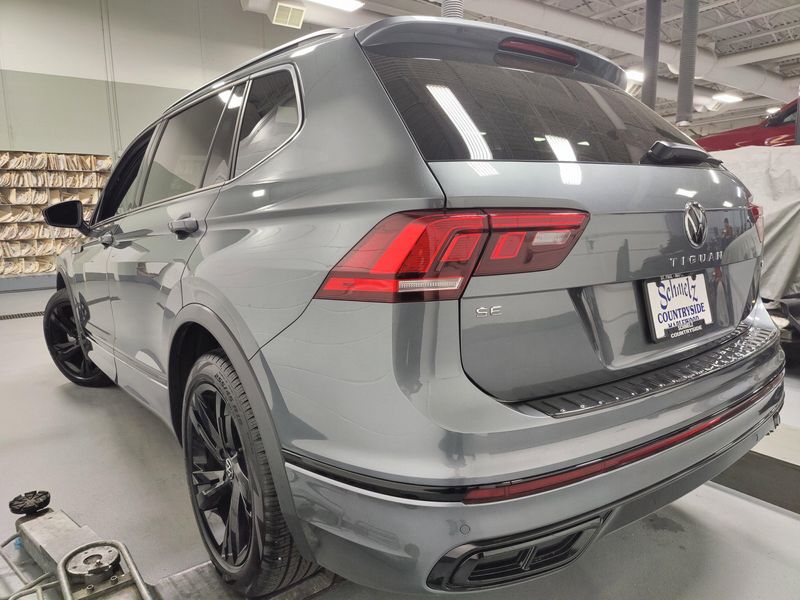 2024 Volkswagen Tiguan SE R-Line Black AWD w/SunroofImage 12