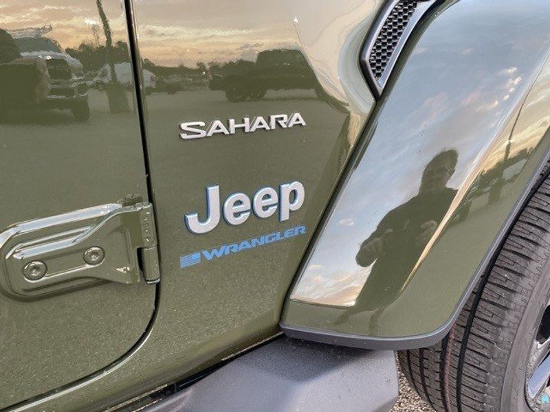 2023 Jeep Wrangler Sahara 4xeImage 9