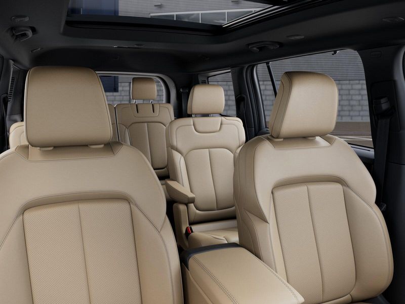 New 2026 Jeep Grand Cherokee L Limited 4x4Image 26