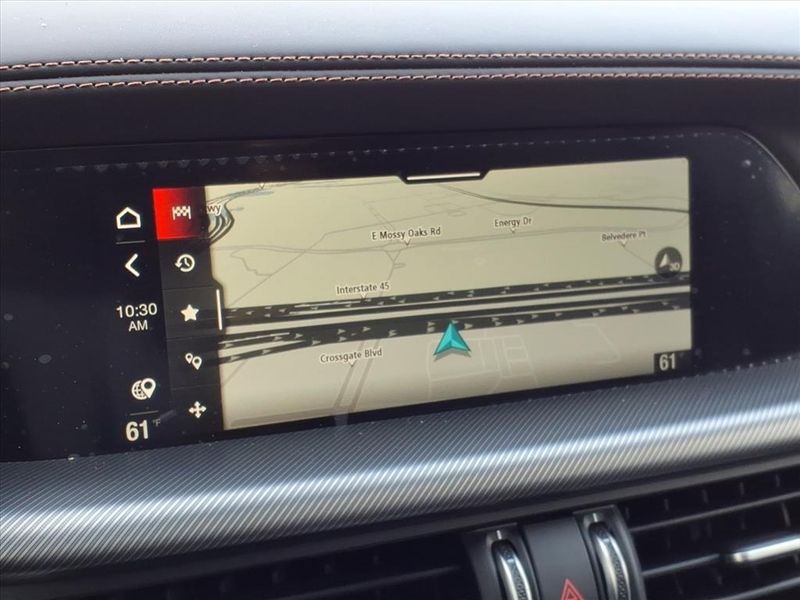 New 2025 Alfa Romeo Stelvio IntensaImage 13