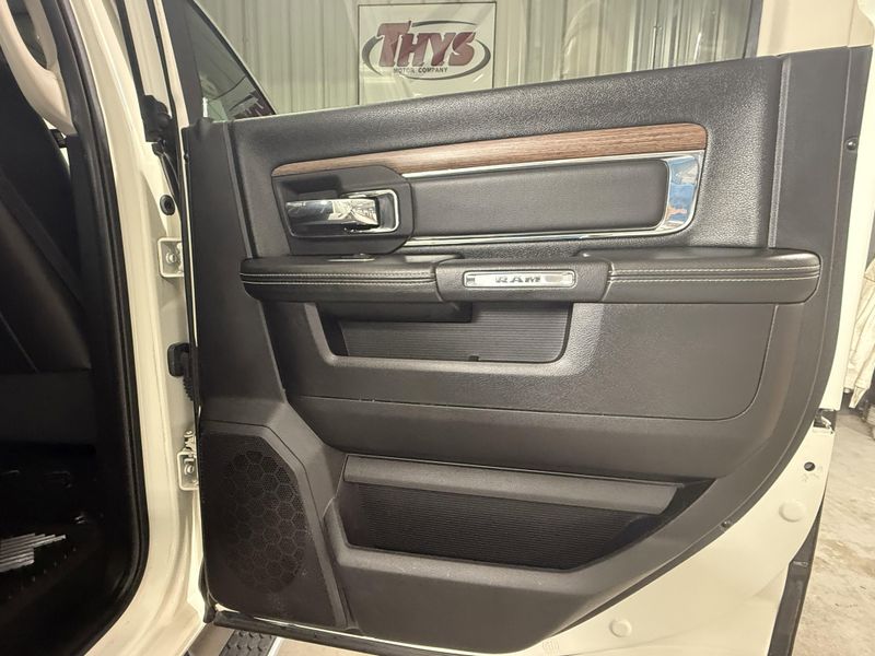 Used 2016 RAM 2500 LaramieImage 9