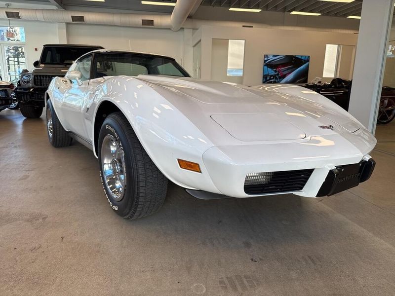 1977 Chevrolet Corvette Image 2