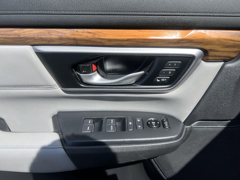 Used 2020 Honda CR-V TouringImage 6