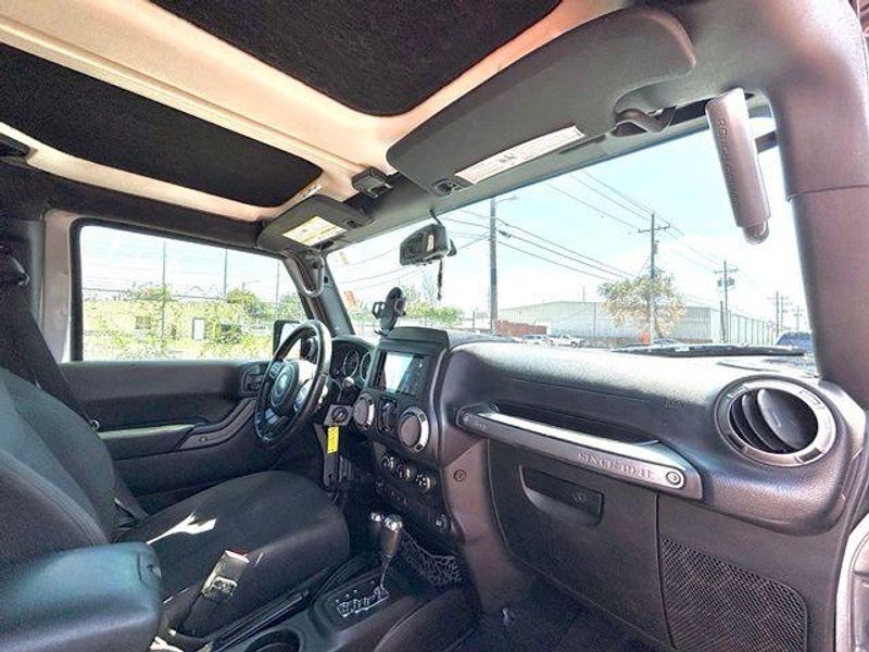 Used 2016 Jeep Wrangler Unlimited SportImage 15