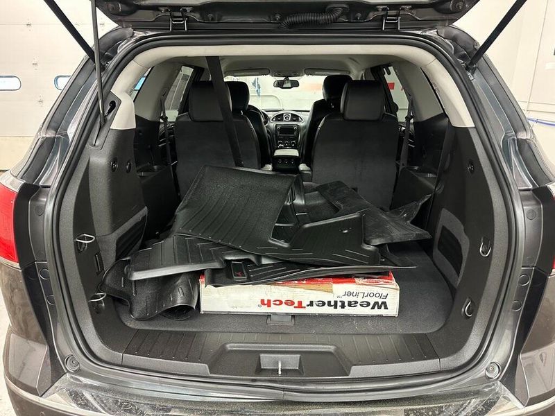 2015 Buick Enclave Leather GroupImage 17