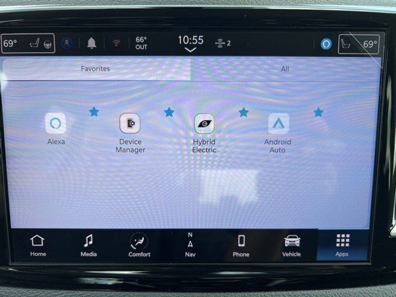 2023 Chrysler Pacifica Plug-in Hybrid LimitedImage 52
