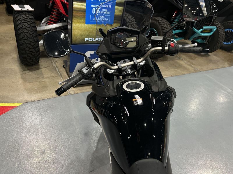 New 2025 Suzuki V-STROM 650 Image 11