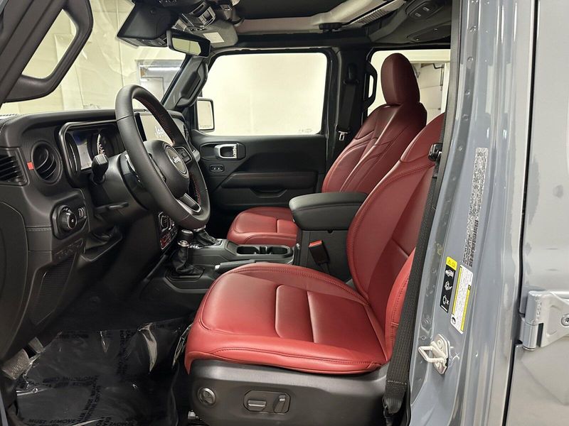 2024 Jeep Wrangler Rubicon 392Image 8