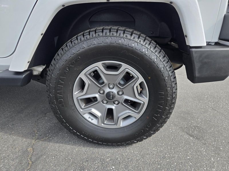 Used 2018 Jeep Wrangler JK Unlimited Sahara 4x4