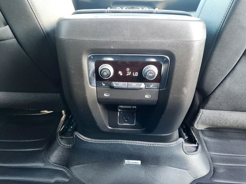 Used 2024 Chevrolet Suburban High Country