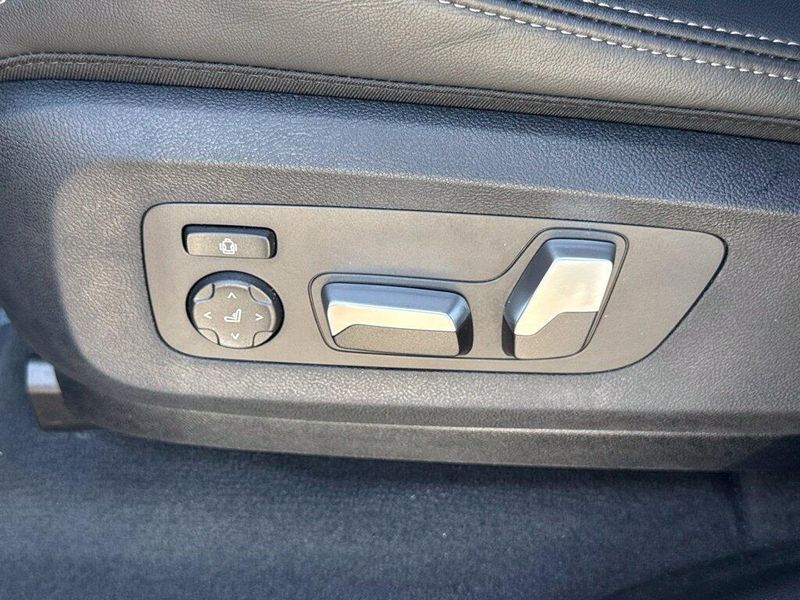 Used 2026 BMW X5 sDrive40iImage 21