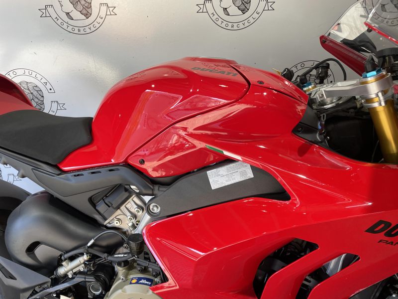 2024 Ducati PANIGALE V4S