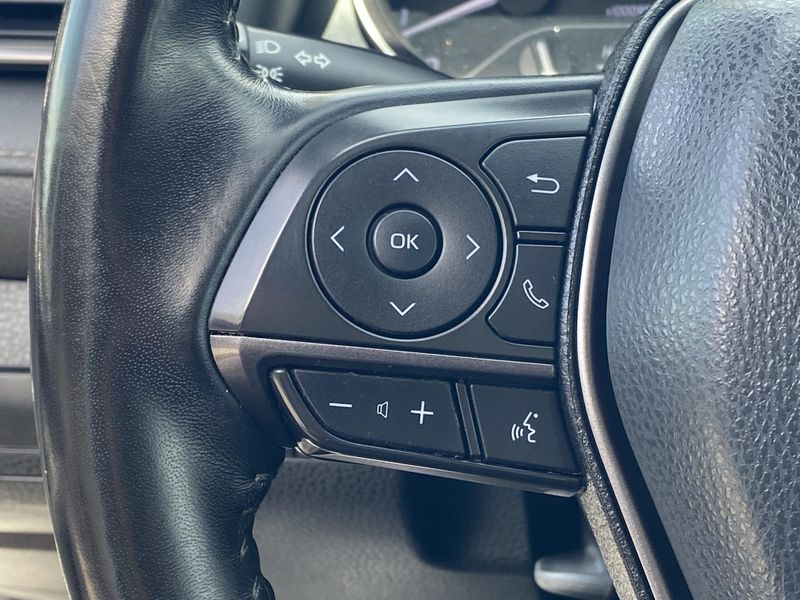 2021 Toyota Camry SEImage 26