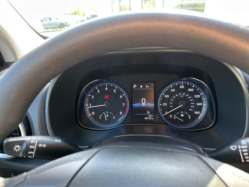 2023 Hyundai Kona SELImage 29