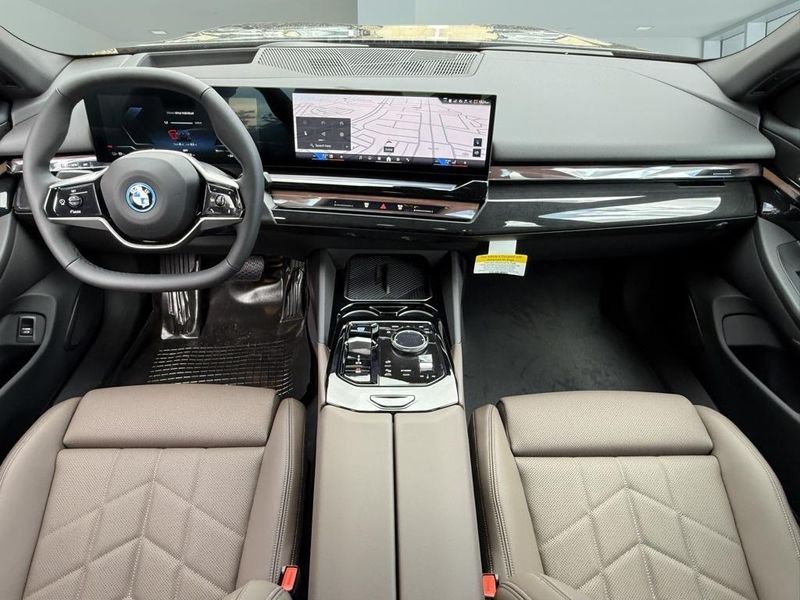 2025 BMW i5 eDrive40Image 27