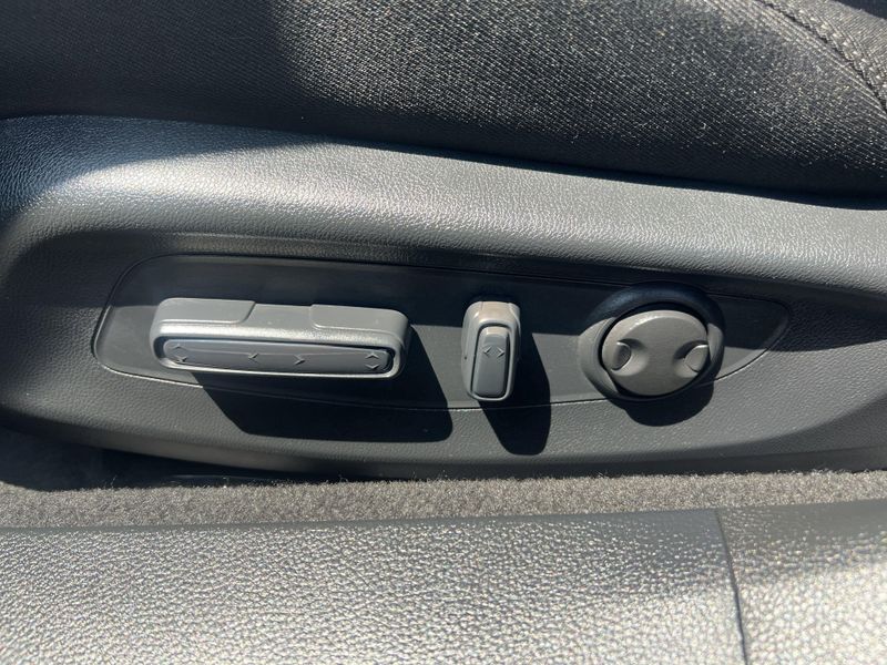 New 2025 Honda Accord Hybrid SportImage 8