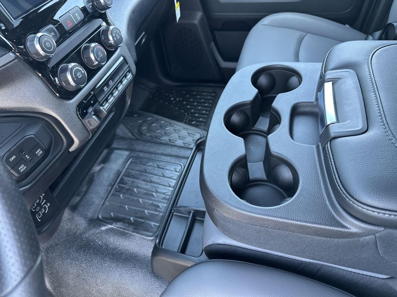 2025 RAM 4500 Tradesman Chassis Crew Cab 4x4 60