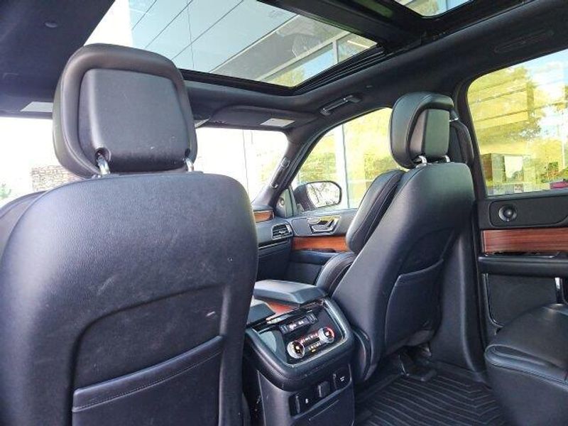 2018 Lincoln Navigator Select