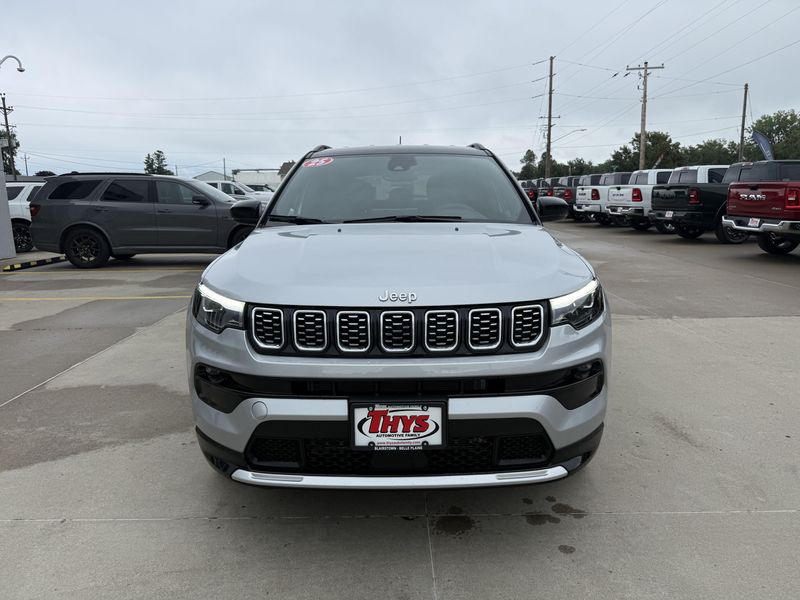 Used 2025 Jeep Compass LimitedImage 36