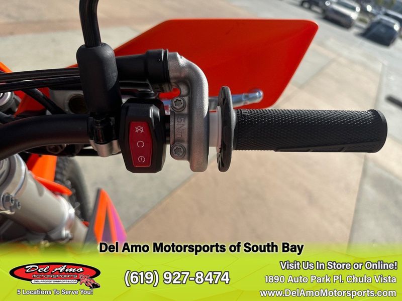 2024 KTM 500 EXC-F  in a ORANGE exterior color. Del Amo Motorsports of South Bay (619) 547-1937 delamomotorsports.com 