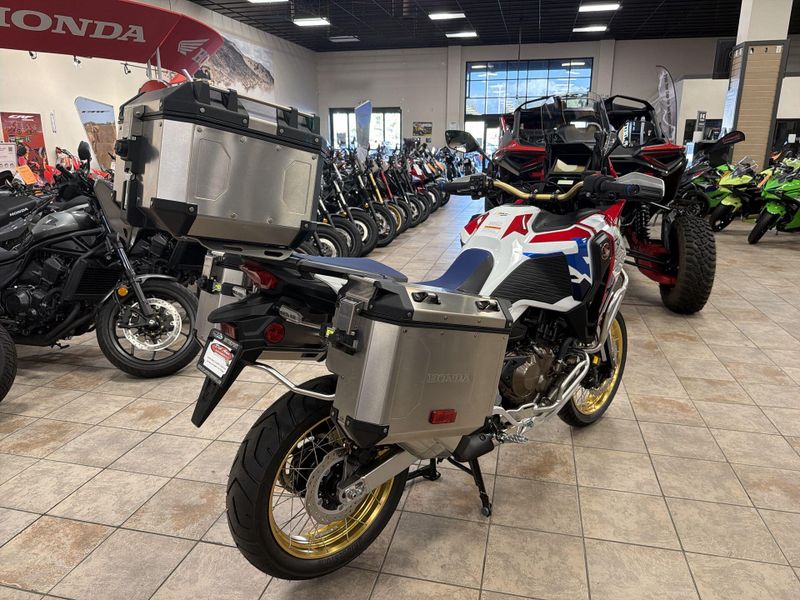 New 2026 Honda AFRICA TWIN ADV SP ES Image 17