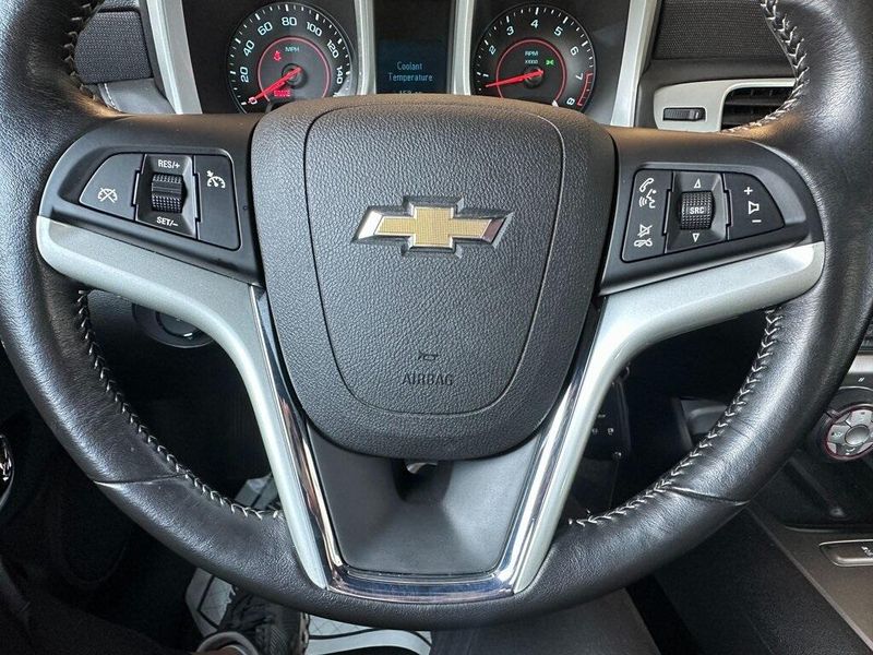 2014 Chevrolet Camaro 1LTImage 3