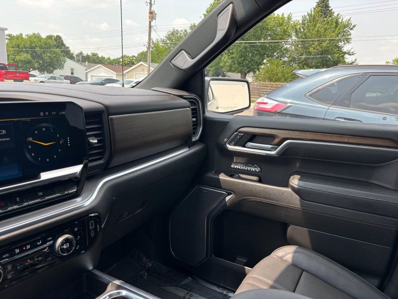 Used 2023 Chevrolet Silverado 1500 High CountryImage 26