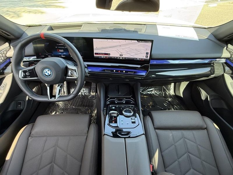 2024 BMW i5 M60Image 31