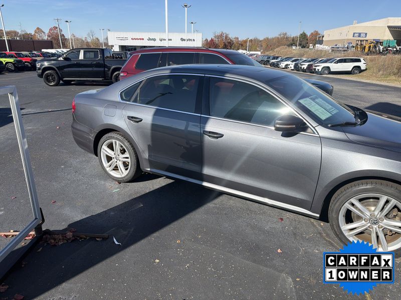 Used 2014 Volkswagen Passat TDI SE w/SunroofImage 5