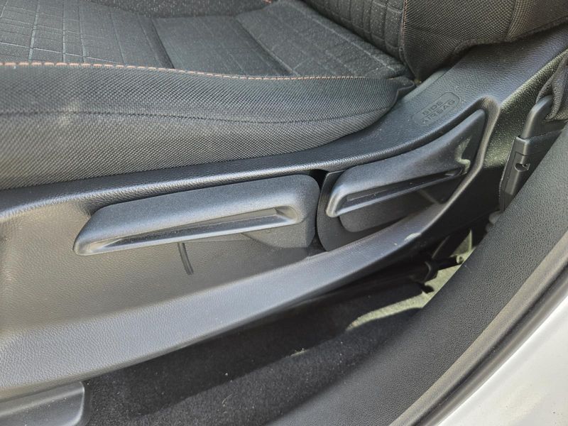 Used 2024 Honda HR-V Sport 2WD CVT