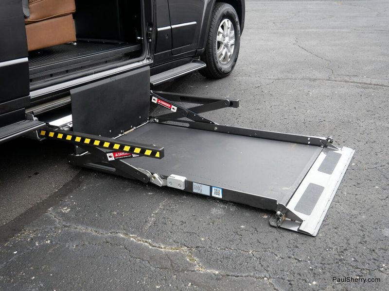 New 2024 RAM Promaster 2500 Slt+ Window Van High Roof 159' Wb