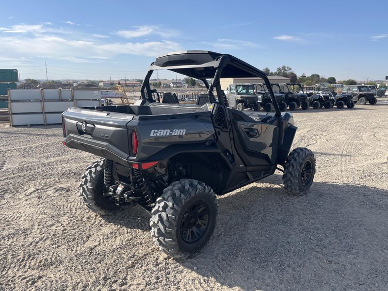 New 2027 Can-Am COMMANDER XT 1000R 
