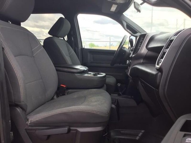 2023 RAM 2500 TradesmanImage 18