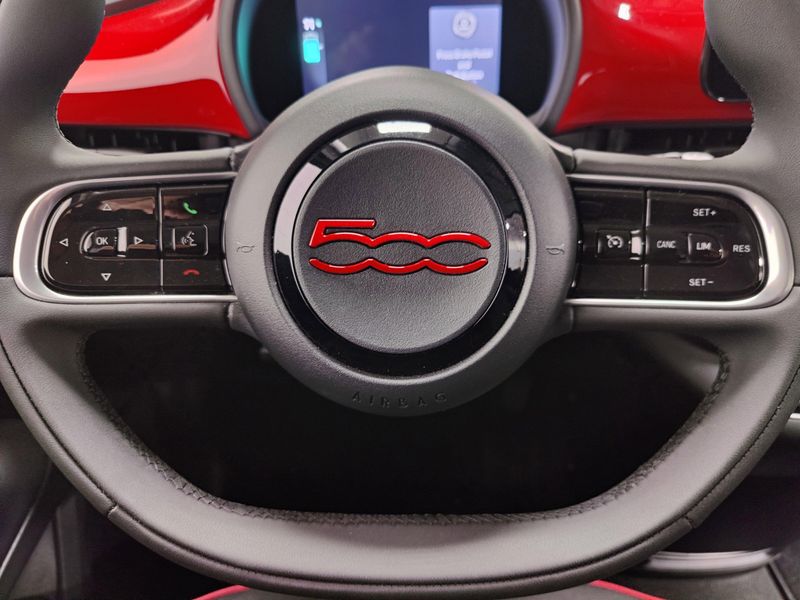 2024 Fiat 500e INSPI(RED)Image 20