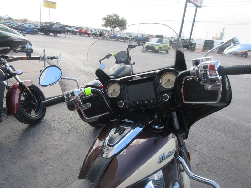 USED 2017 INDIAN MOTORCYCLE ROADMASTER Image 16