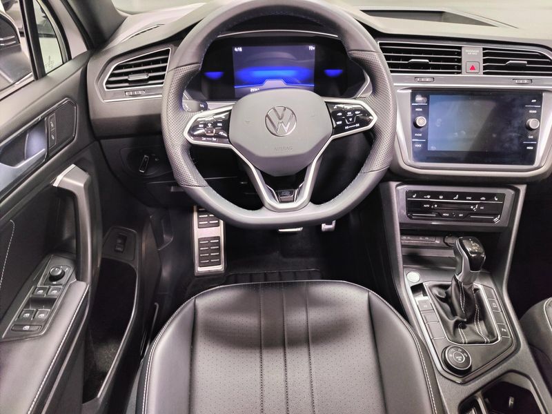 Used 2024 Volkswagen Tiguan SE R-Line Black AWD w/SunroofImage 20