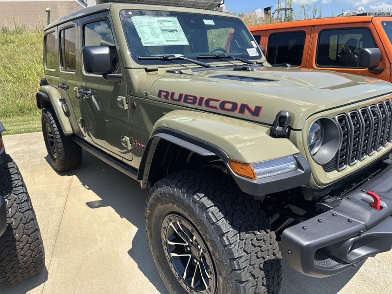 New 2025 Jeep Wrangler 4-door Rubicon XImage 4