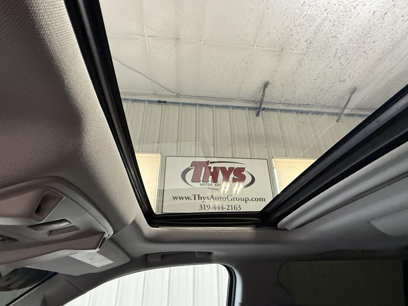 Used 2016 GMC Yukon XL DenaliImage 22